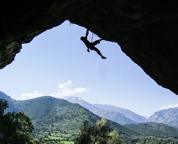 image-interne-escalade-grandes-voies