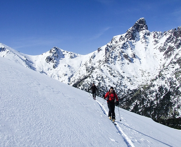 image-interne-ski-de-randonnee-stage-perfectionnement